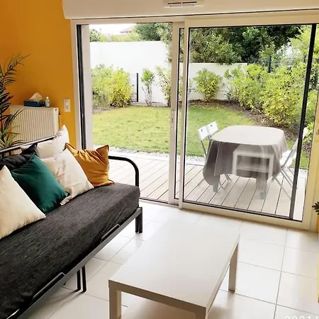 Avec Parking Et Jardin Prive. Apartmán *